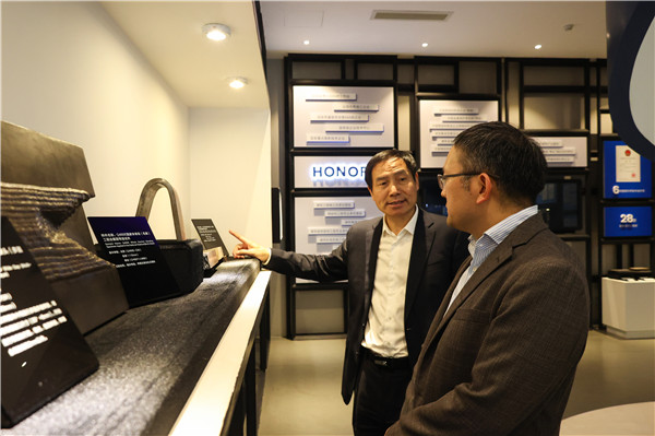 1724315520606703.jpg 2Q1A8500.jpg